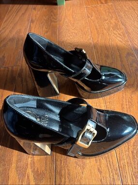 Vince Camuto Black Patent platform Heels with Gold Buckle